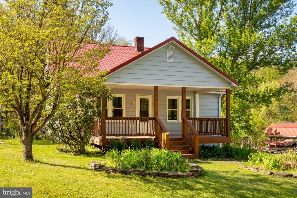 66 OLD MORGANTOWN ROAD E