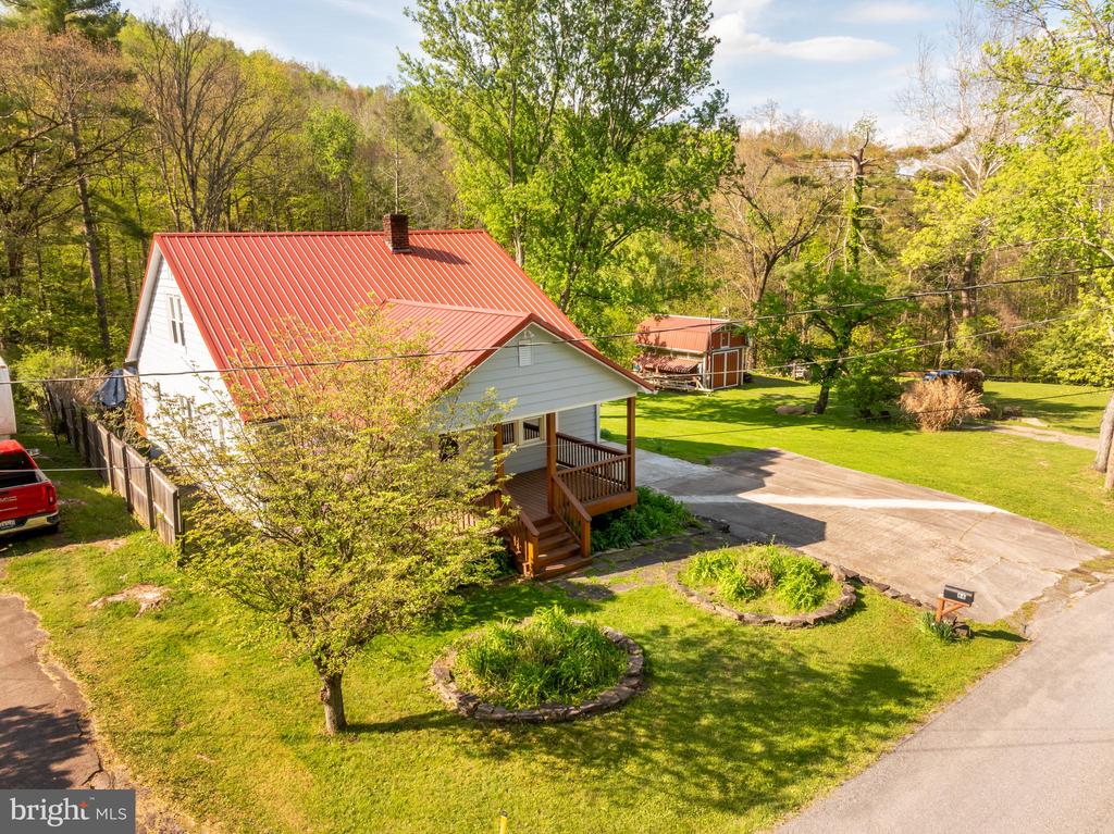 66 OLD MORGANTOWN ROAD E