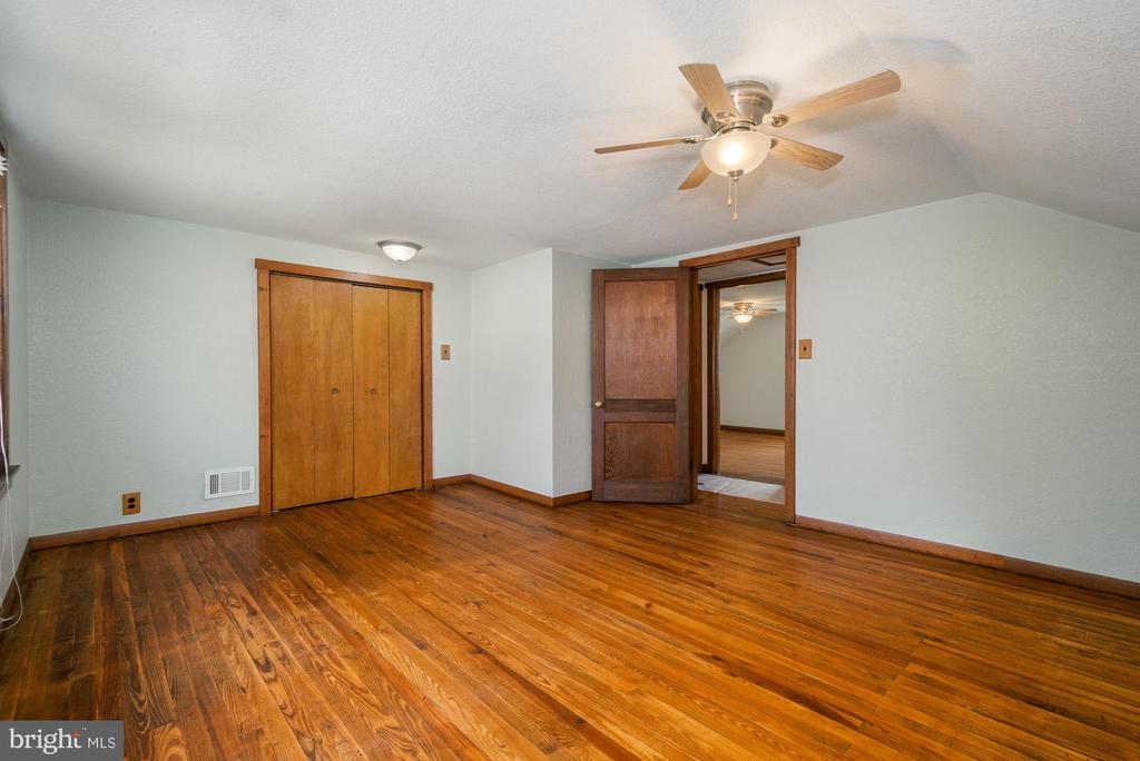 66 OLD MORGANTOWN ROAD E