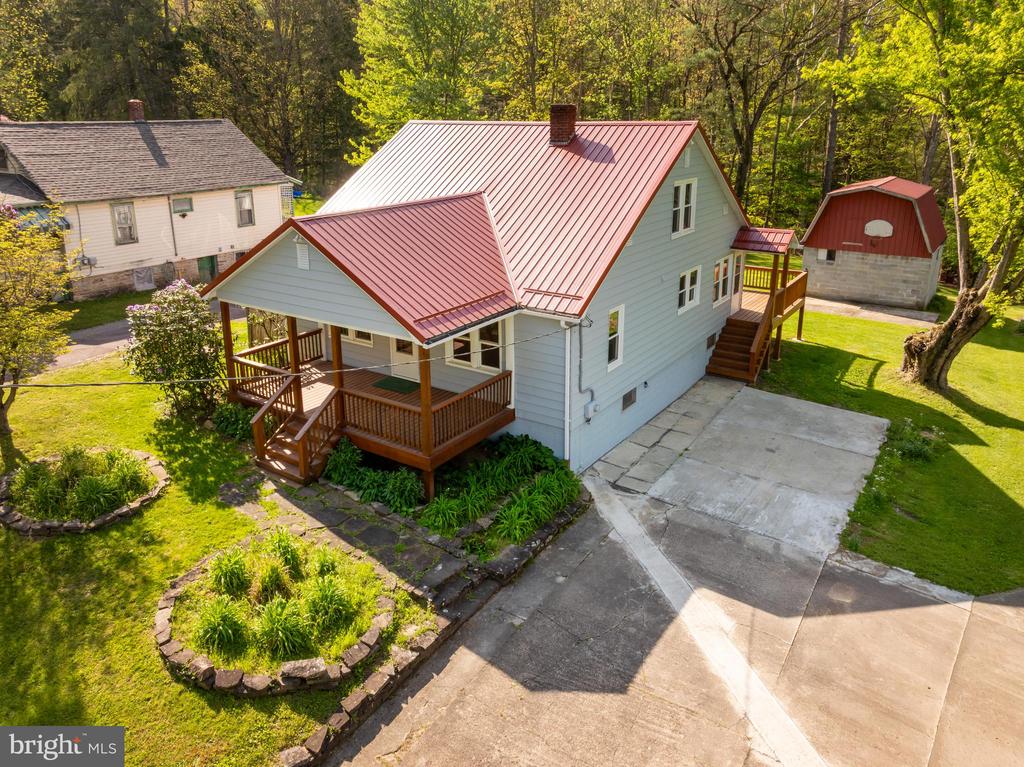 66 OLD MORGANTOWN ROAD E