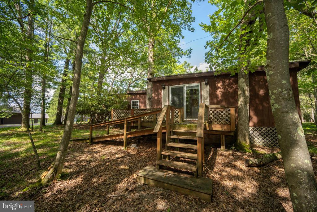 163 SKIPJACK LANE