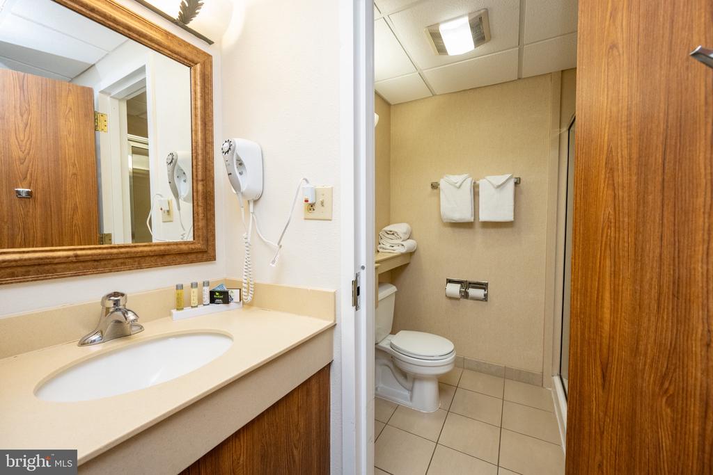 290 MARSH HILL ROAD 319C