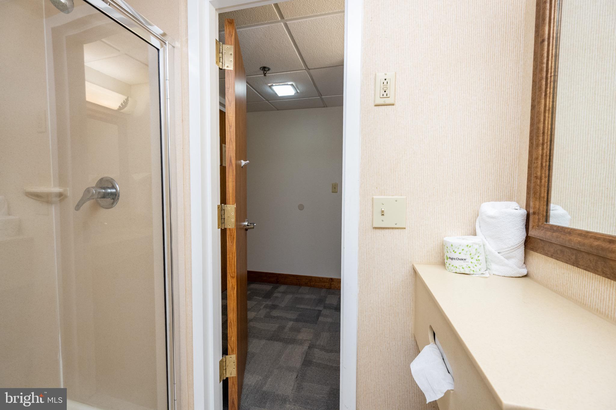 290 MARSH HILL ROAD 319C