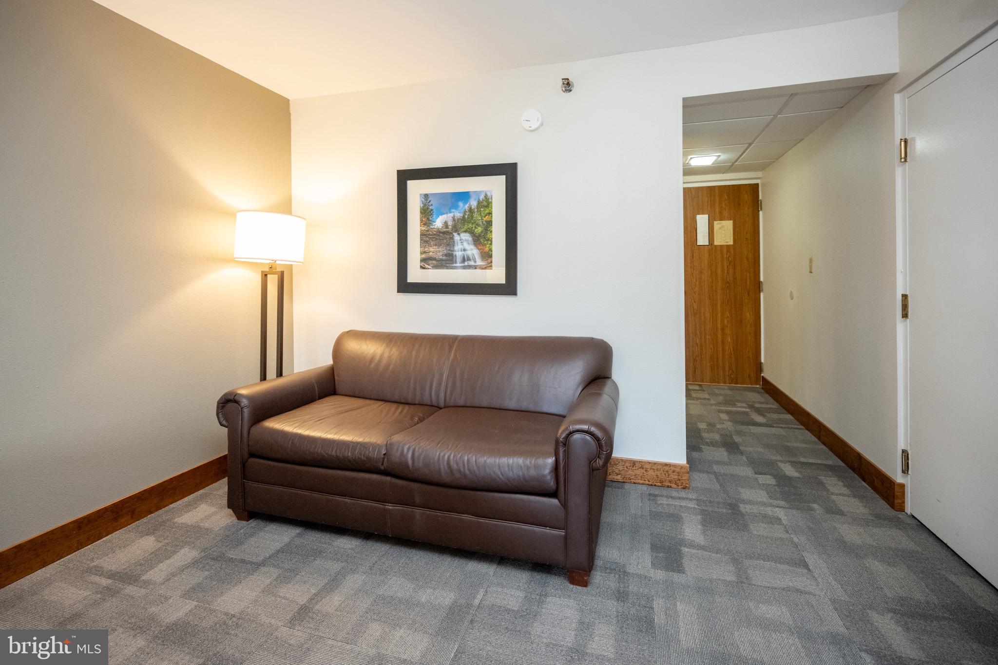 290 MARSH HILL ROAD 319C