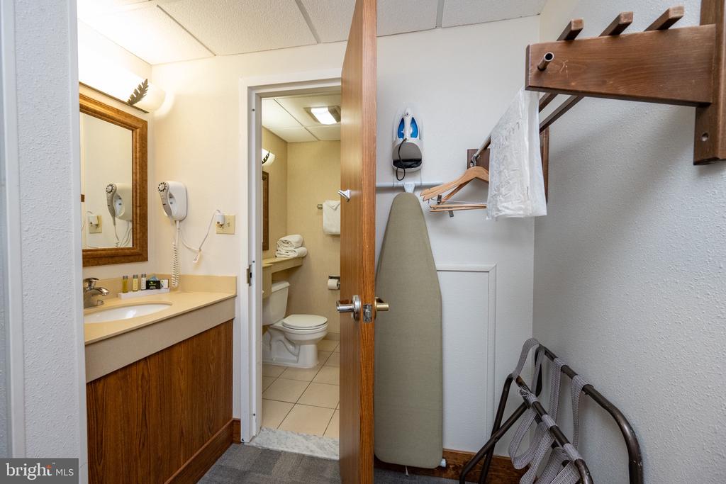 290 MARSH HILL ROAD 319C