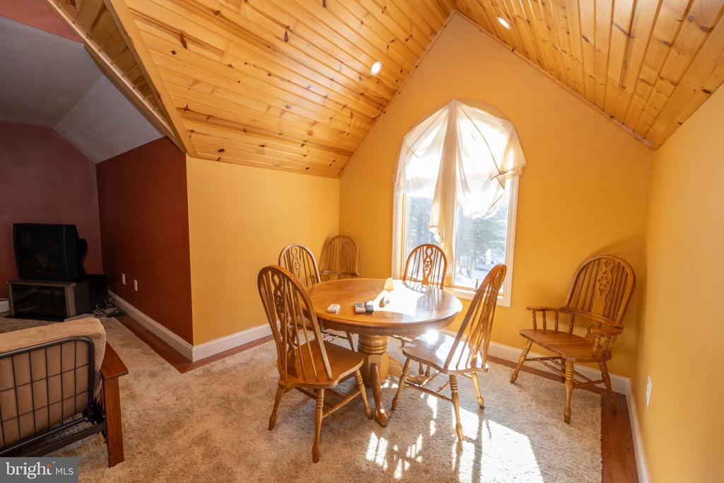 542 BENCH ROAD