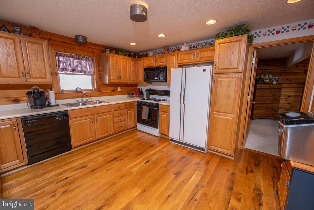 542 BENCH ROAD