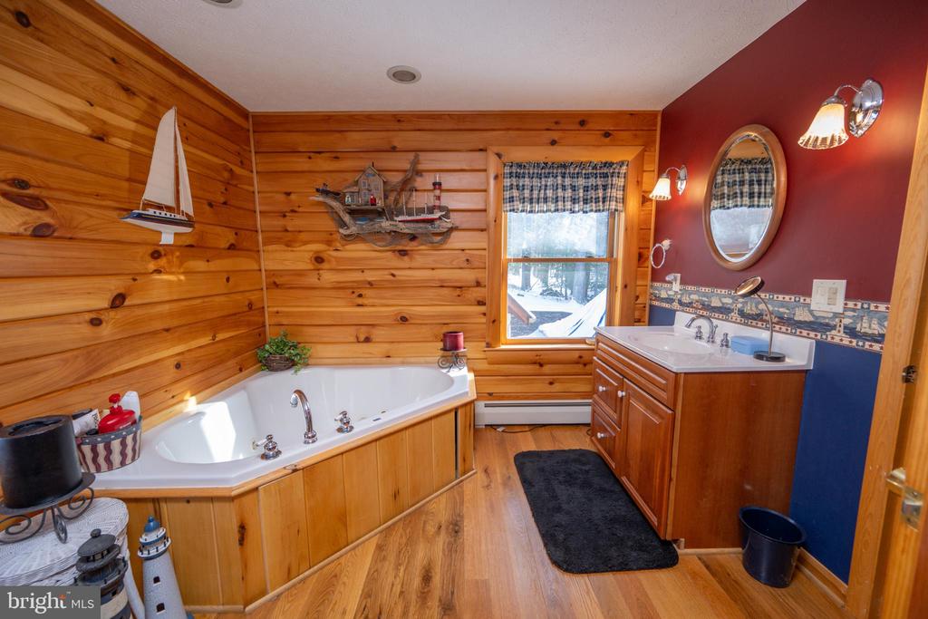 542 BENCH ROAD