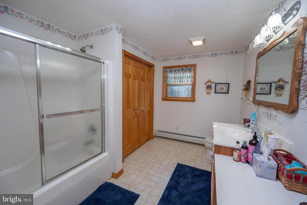 542 BENCH ROAD