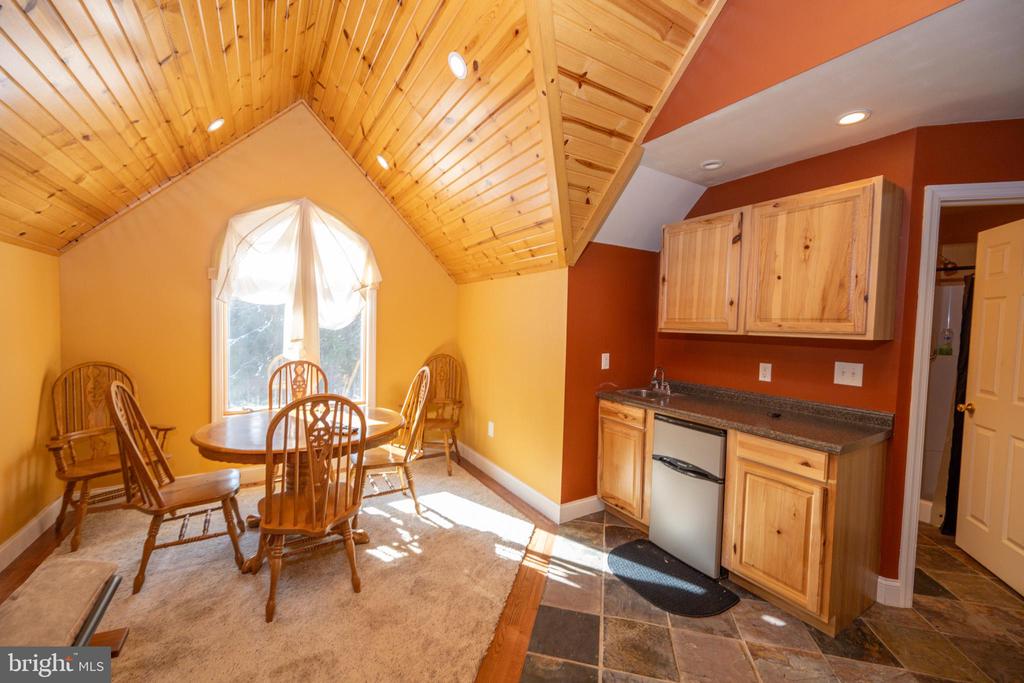 542 BENCH ROAD