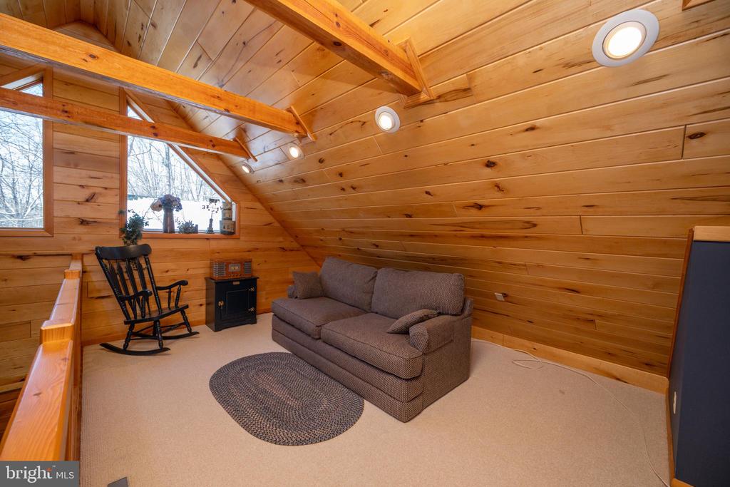 542 BENCH ROAD