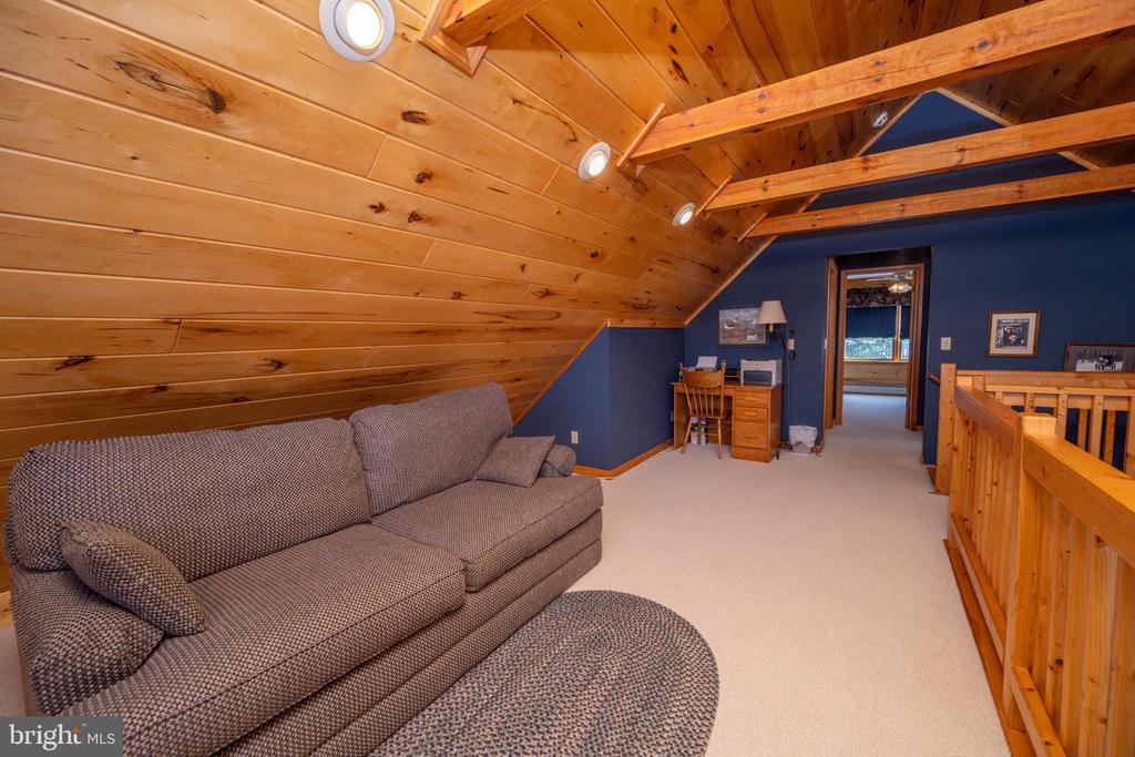 542 BENCH ROAD