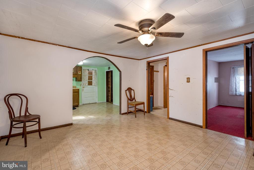 3416 BROADFORD ROAD