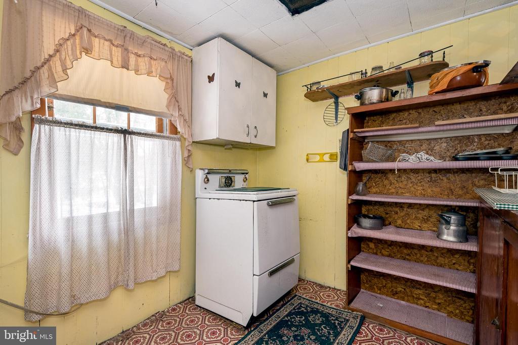 3416 BROADFORD ROAD