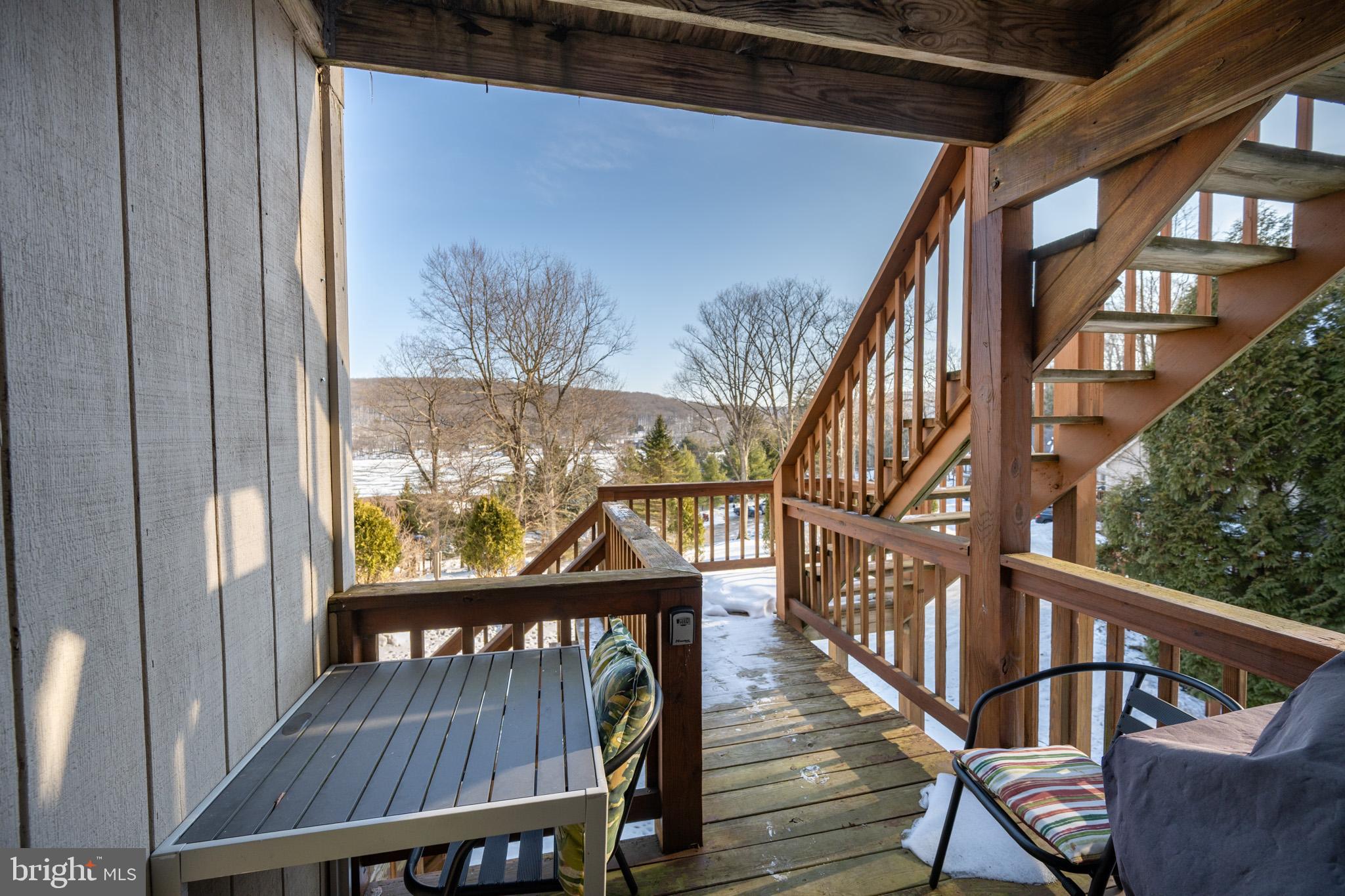 127 JEFFREY LANE 18C