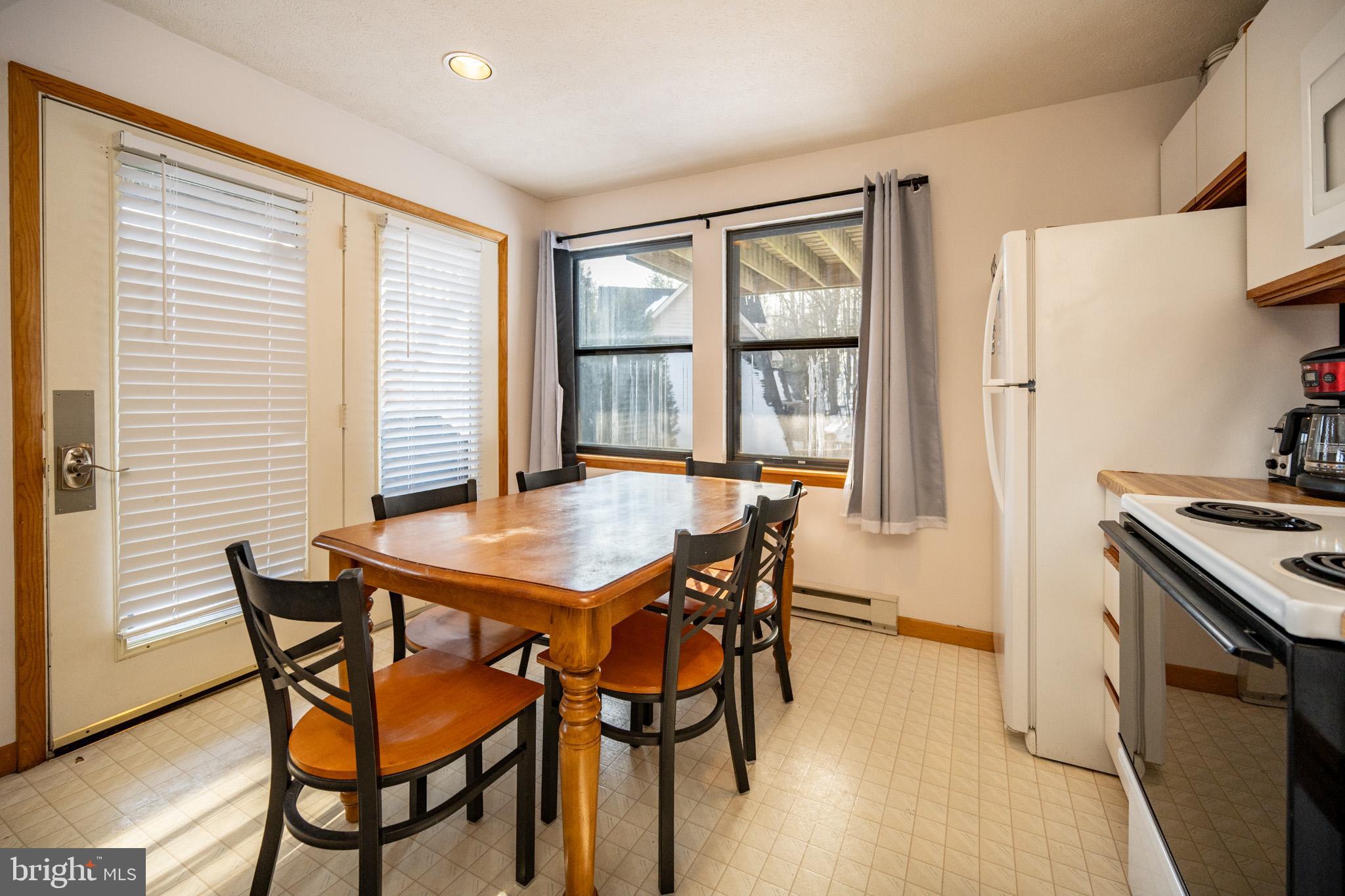 127 JEFFREY LANE 18C