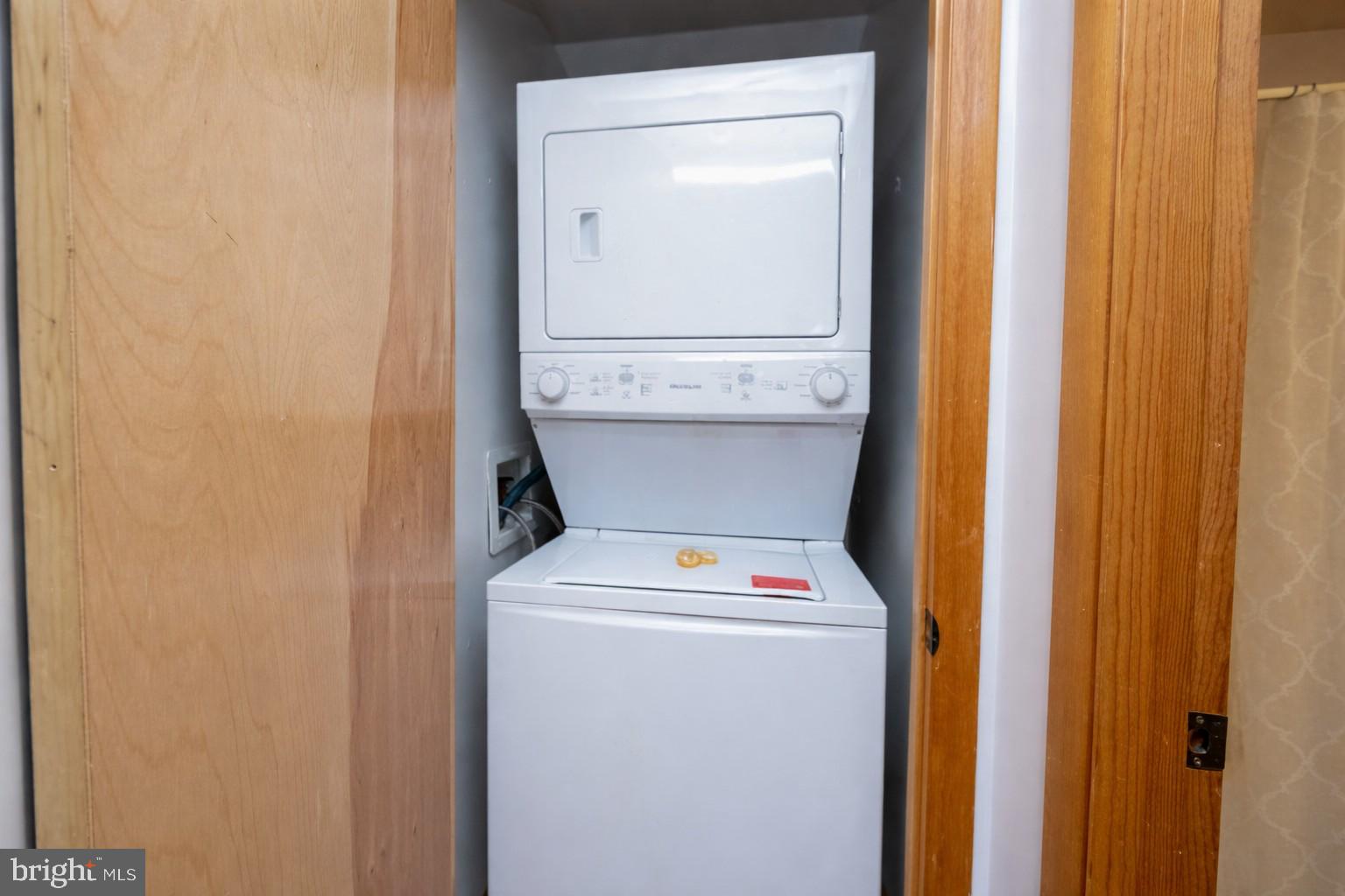 127 JEFFREY LANE 18C