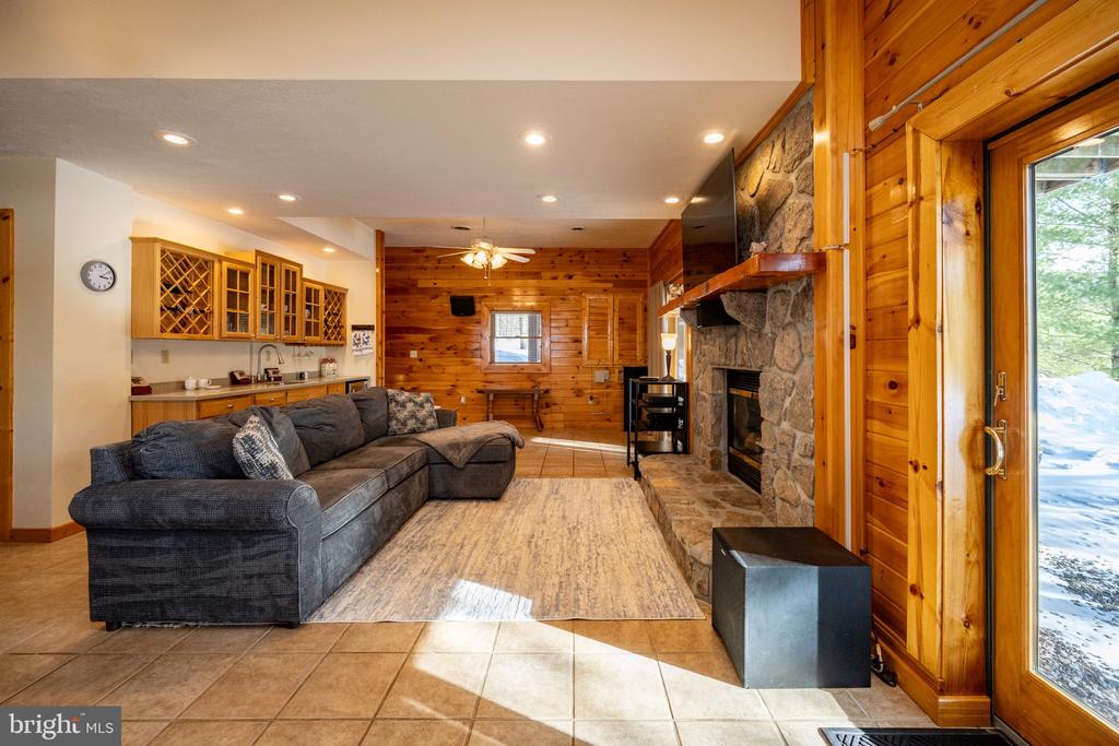 72 JAKES DRIVE