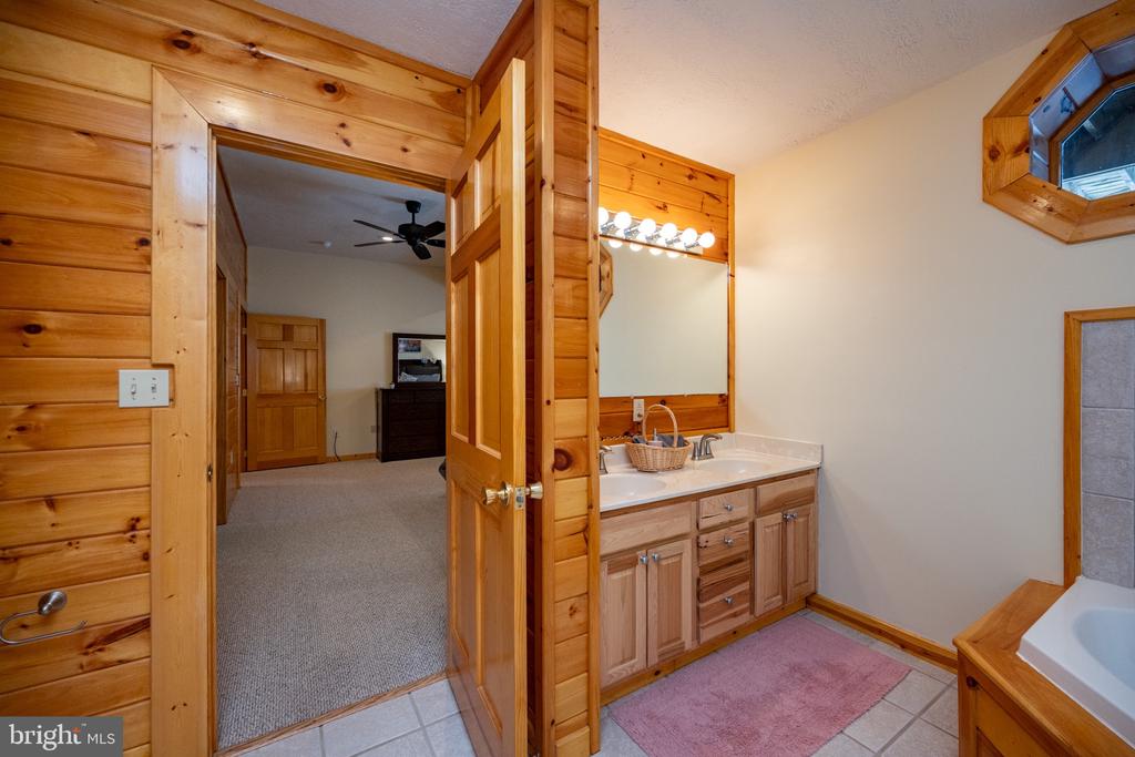 72 JAKES DRIVE