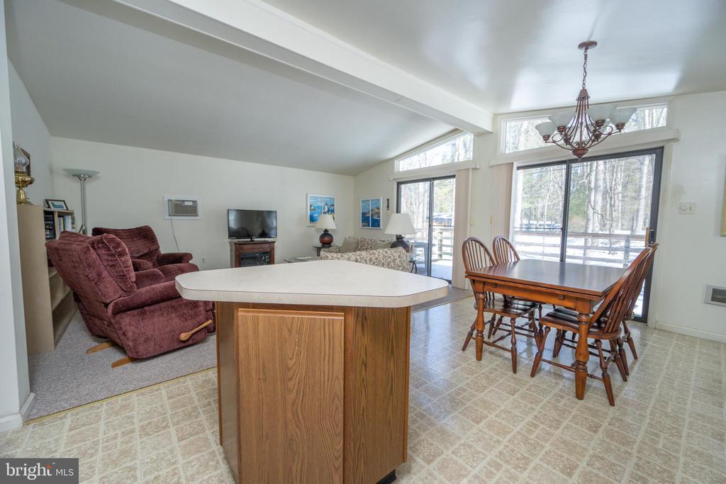 102 PINEY POINT DRIVE