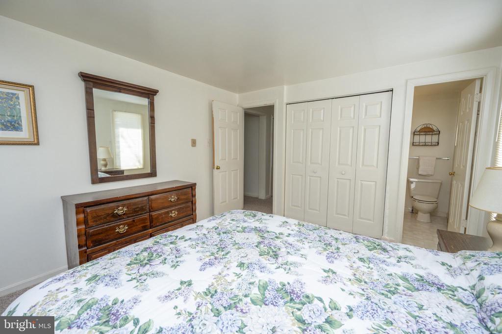102 PINEY POINT DRIVE