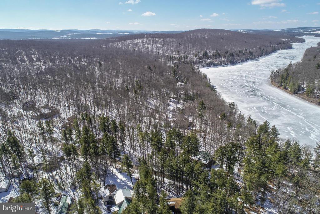 102 PINEY POINT DRIVE