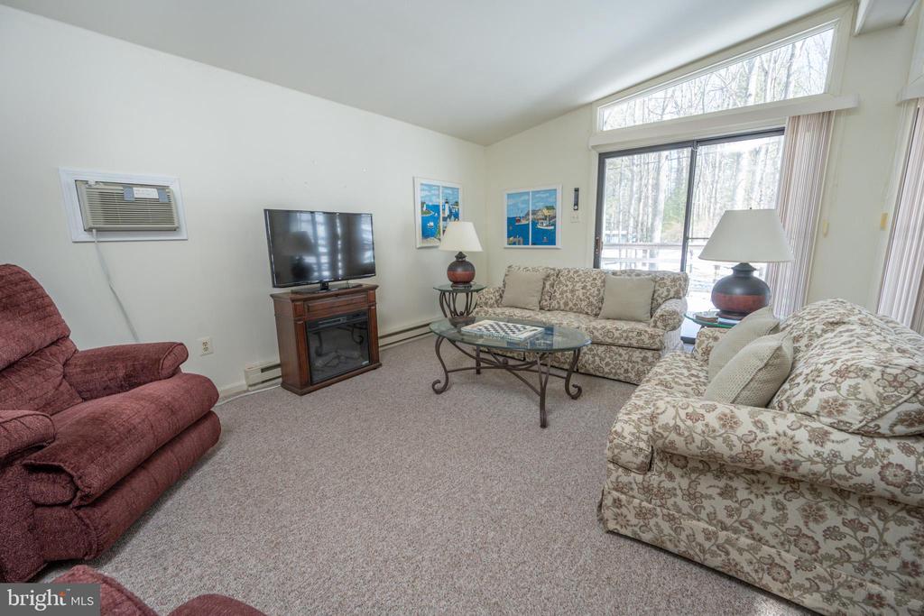 102 PINEY POINT DRIVE