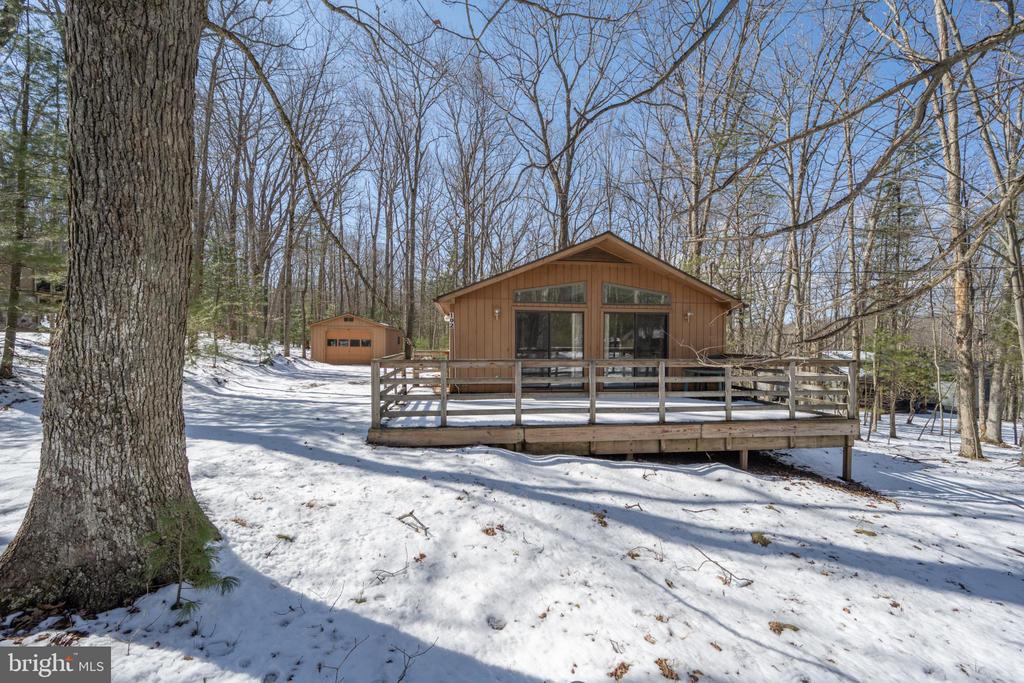 102 PINEY POINT DRIVE