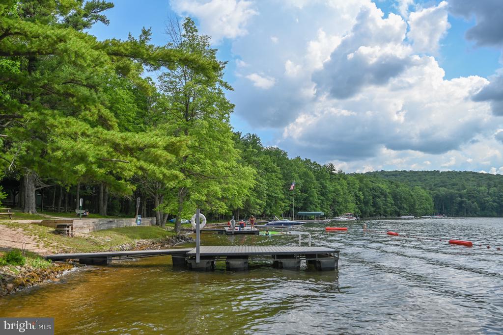 102 PINEY POINT DRIVE