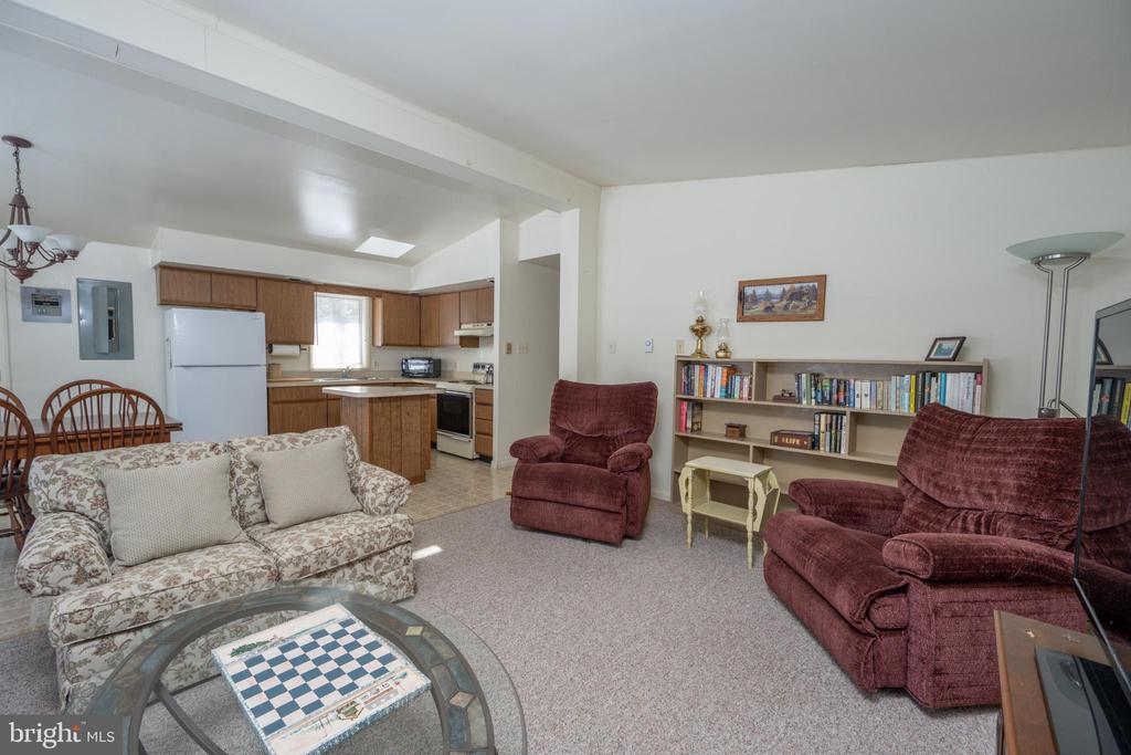 102 PINEY POINT DRIVE