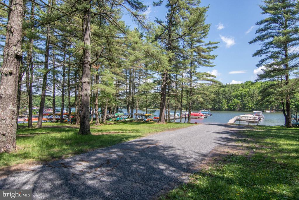102 PINEY POINT DRIVE