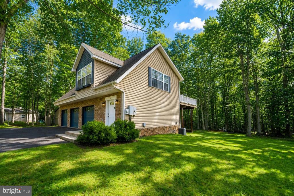 74 SUGAR MAPLE LANE