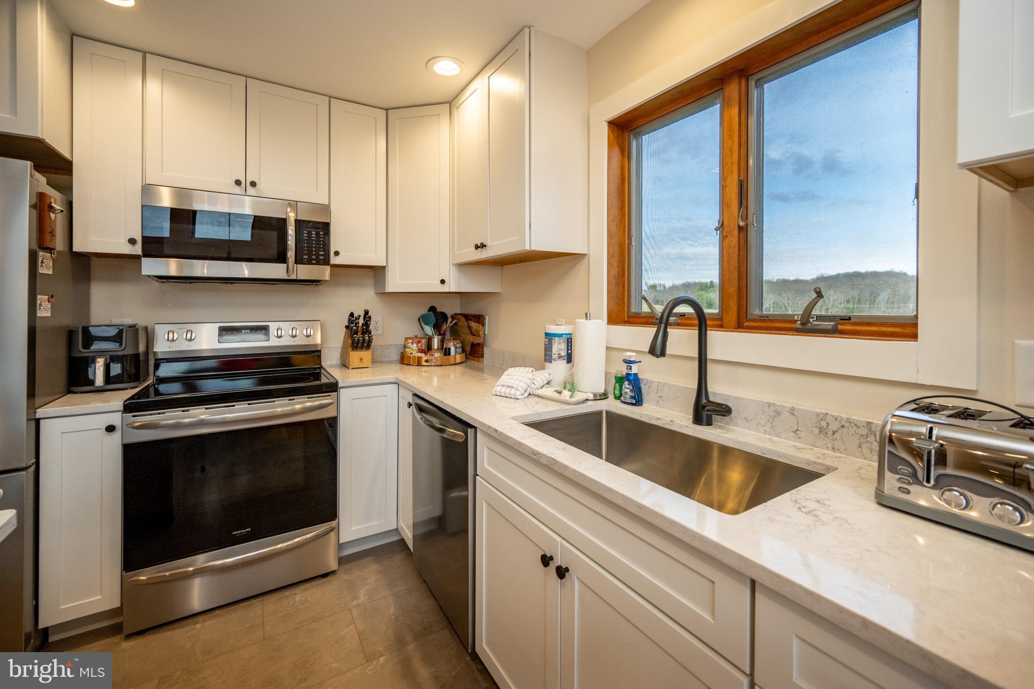 304 WATERFRONT GREENS DRIVE