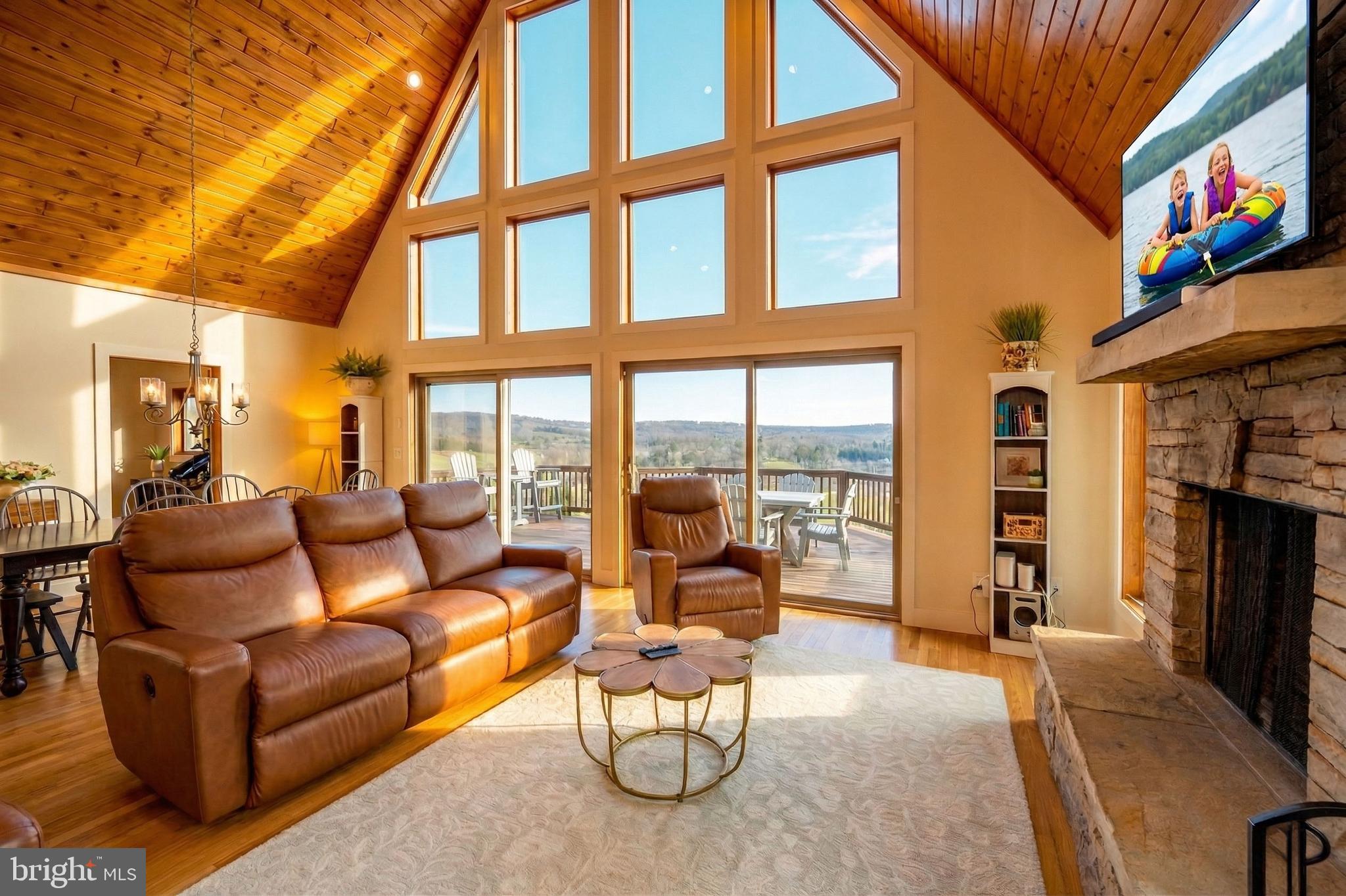 304 WATERFRONT GREENS DRIVE