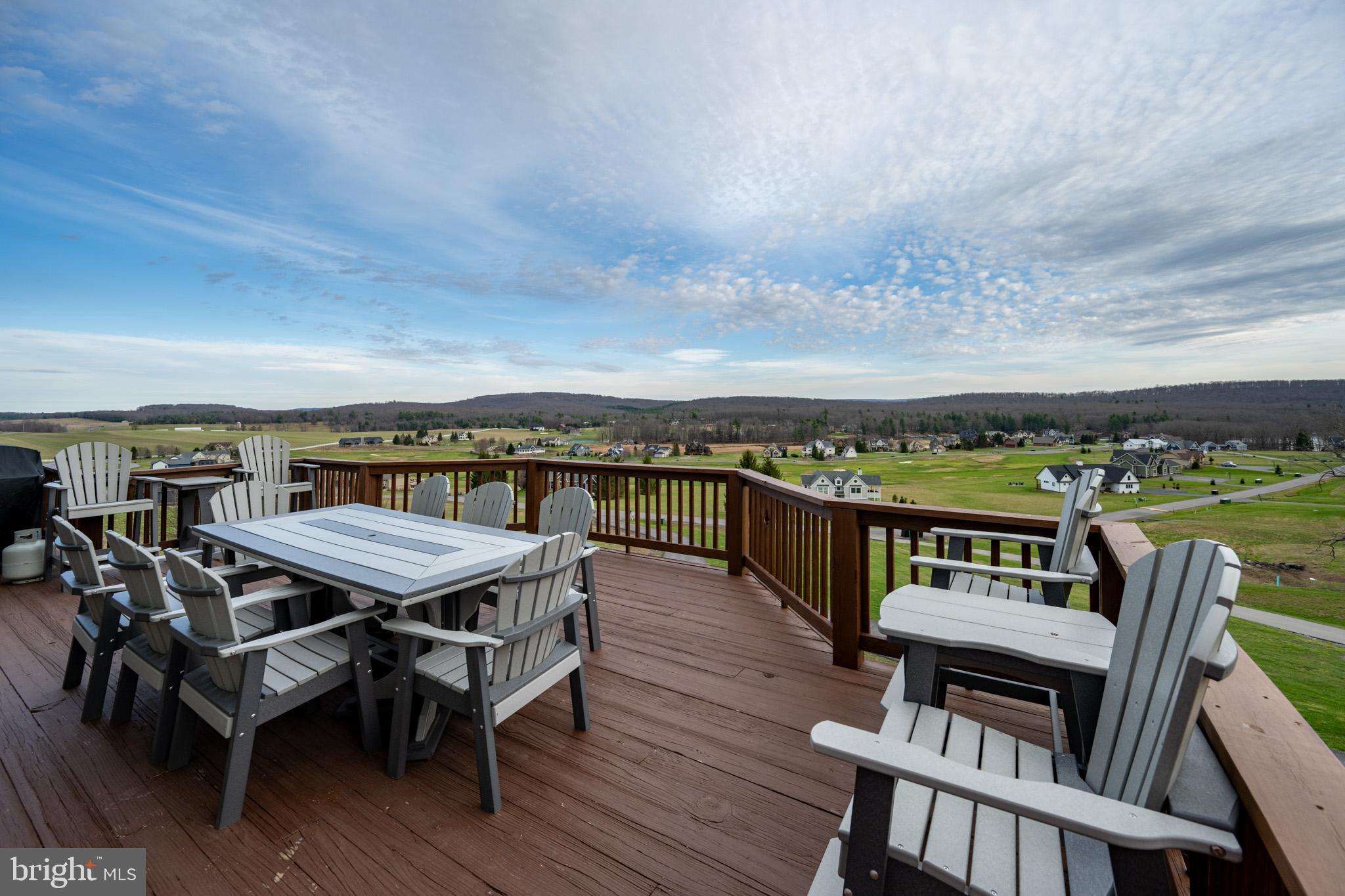 304 WATERFRONT GREENS DRIVE