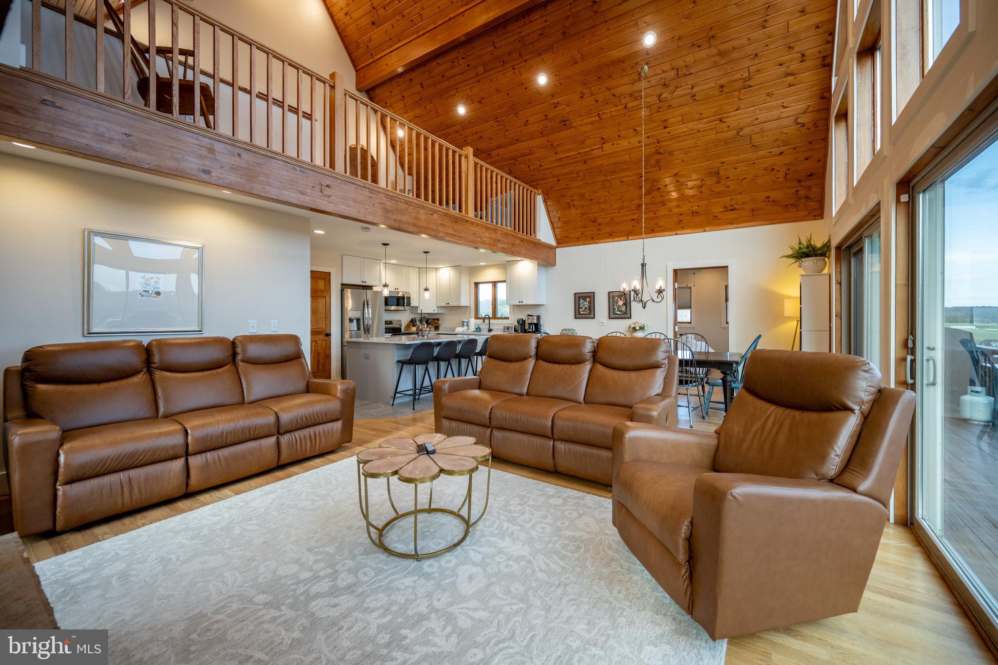 304 WATERFRONT GREENS DRIVE