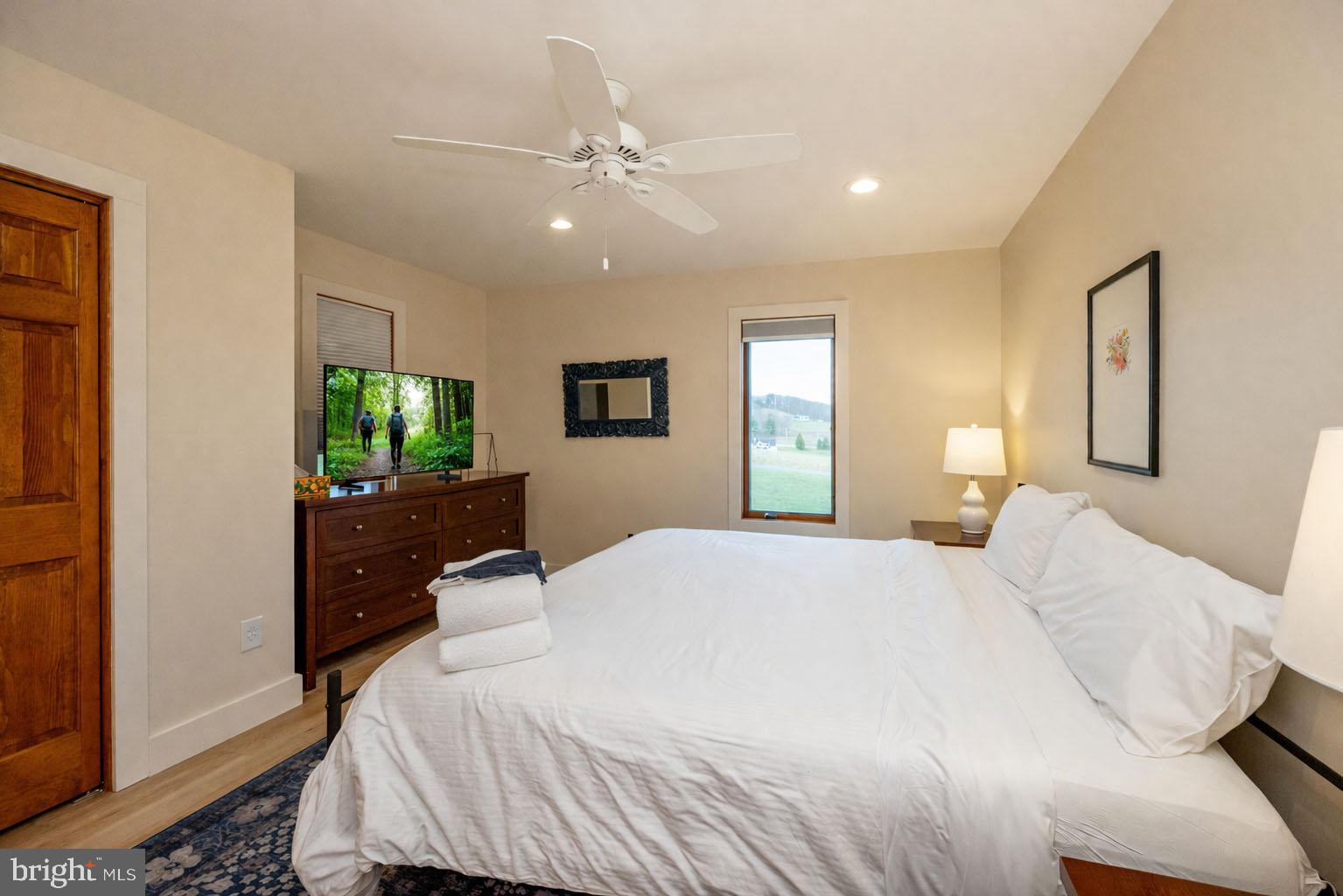 304 WATERFRONT GREENS DRIVE