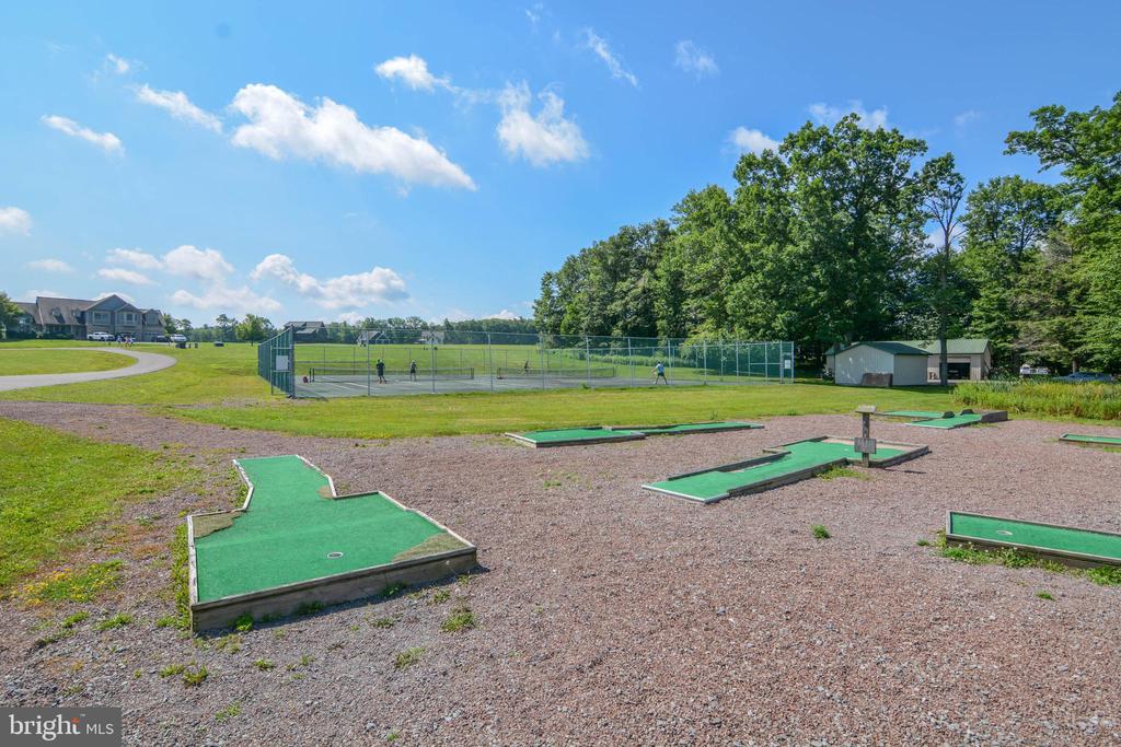 304 WATERFRONT GREENS DRIVE