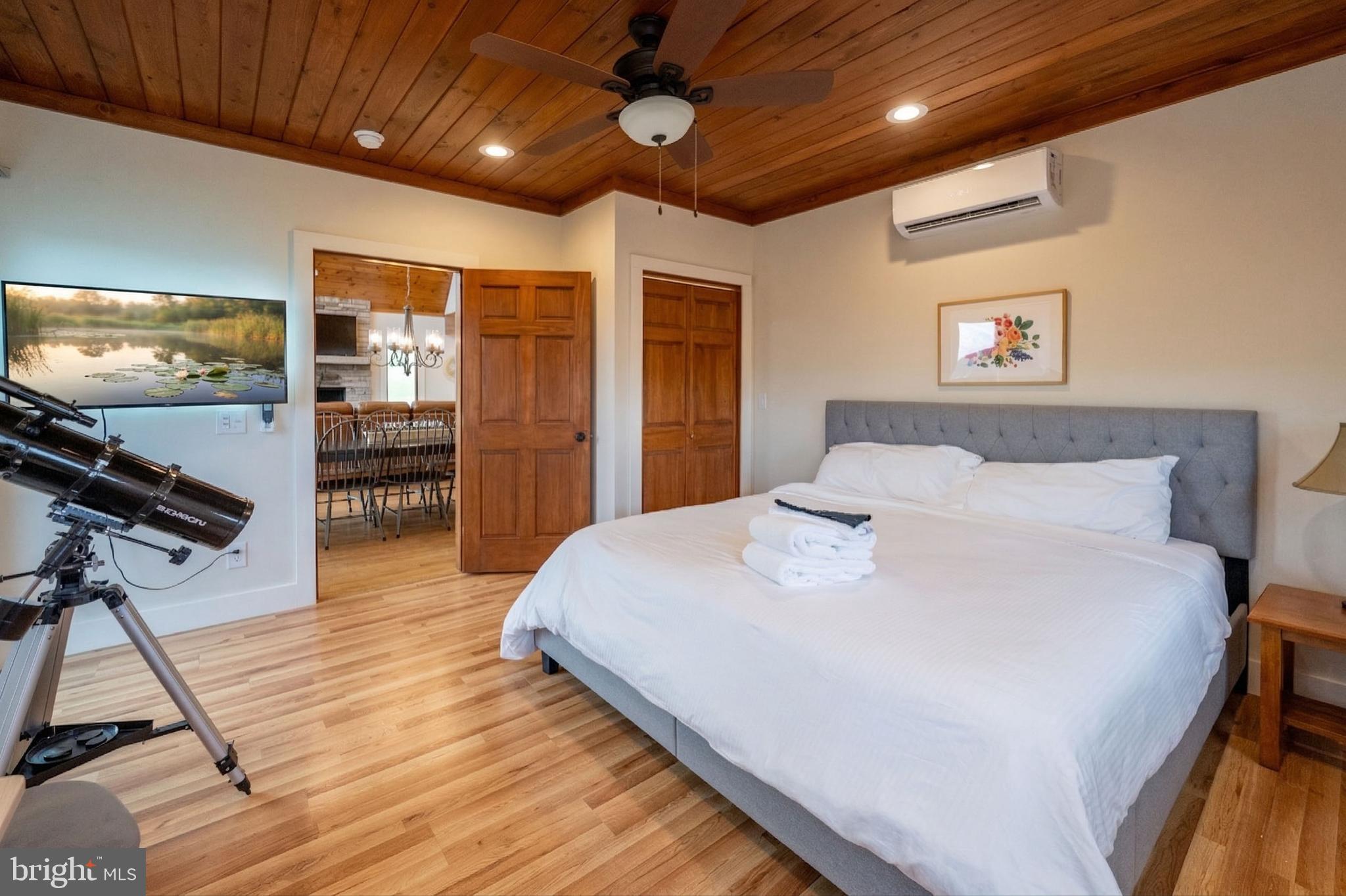 304 WATERFRONT GREENS DRIVE