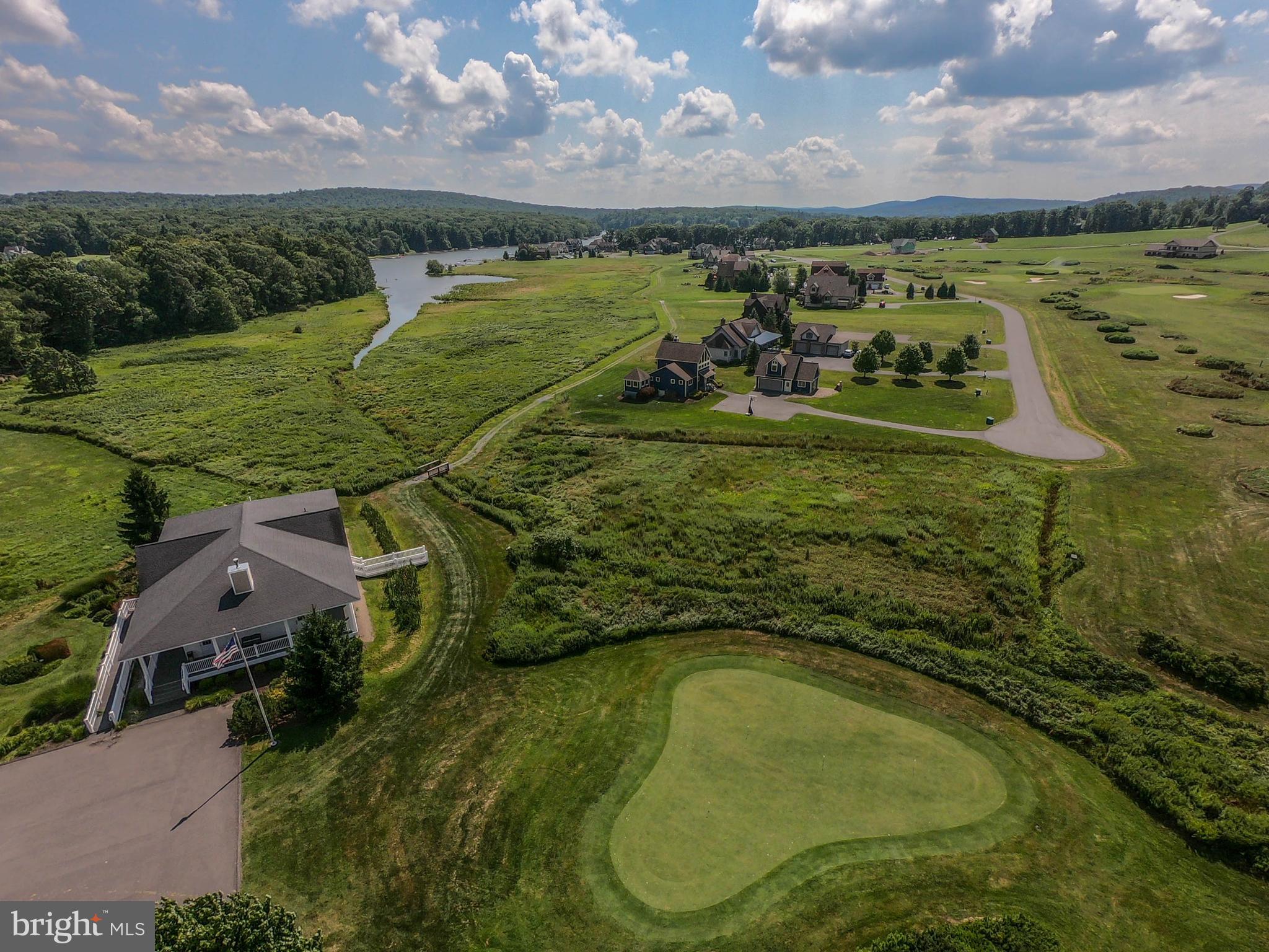 304 WATERFRONT GREENS DRIVE