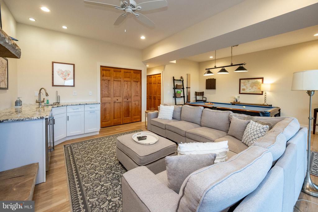 304 WATERFRONT GREENS DRIVE