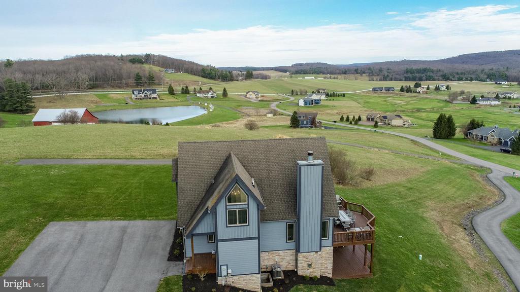 304 WATERFRONT GREENS DRIVE