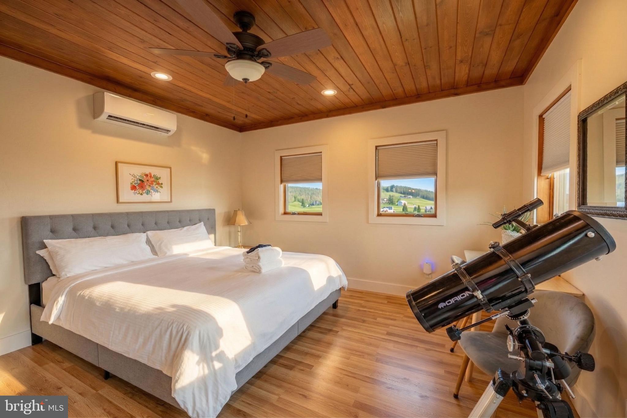 304 WATERFRONT GREENS DRIVE