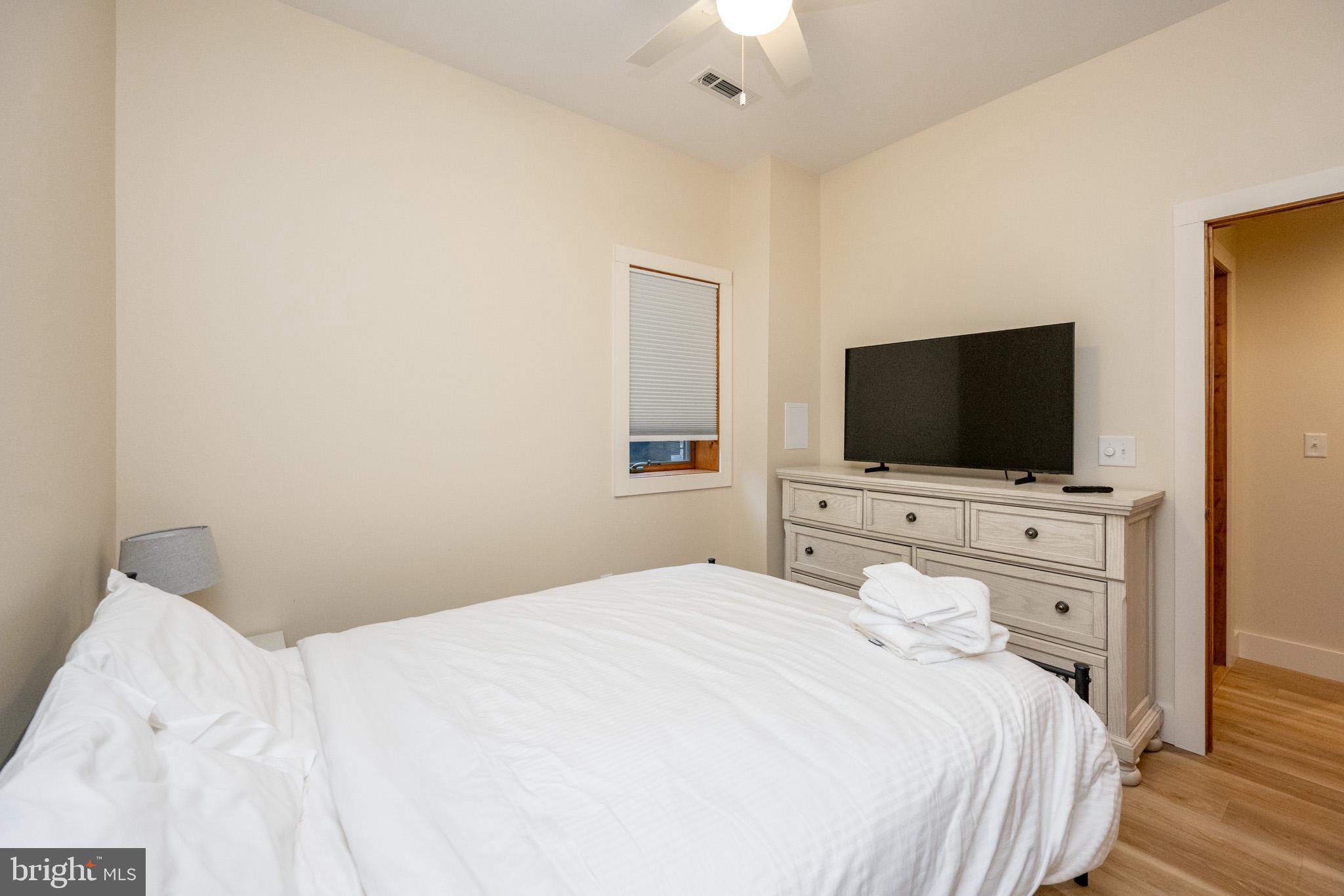 304 WATERFRONT GREENS DRIVE