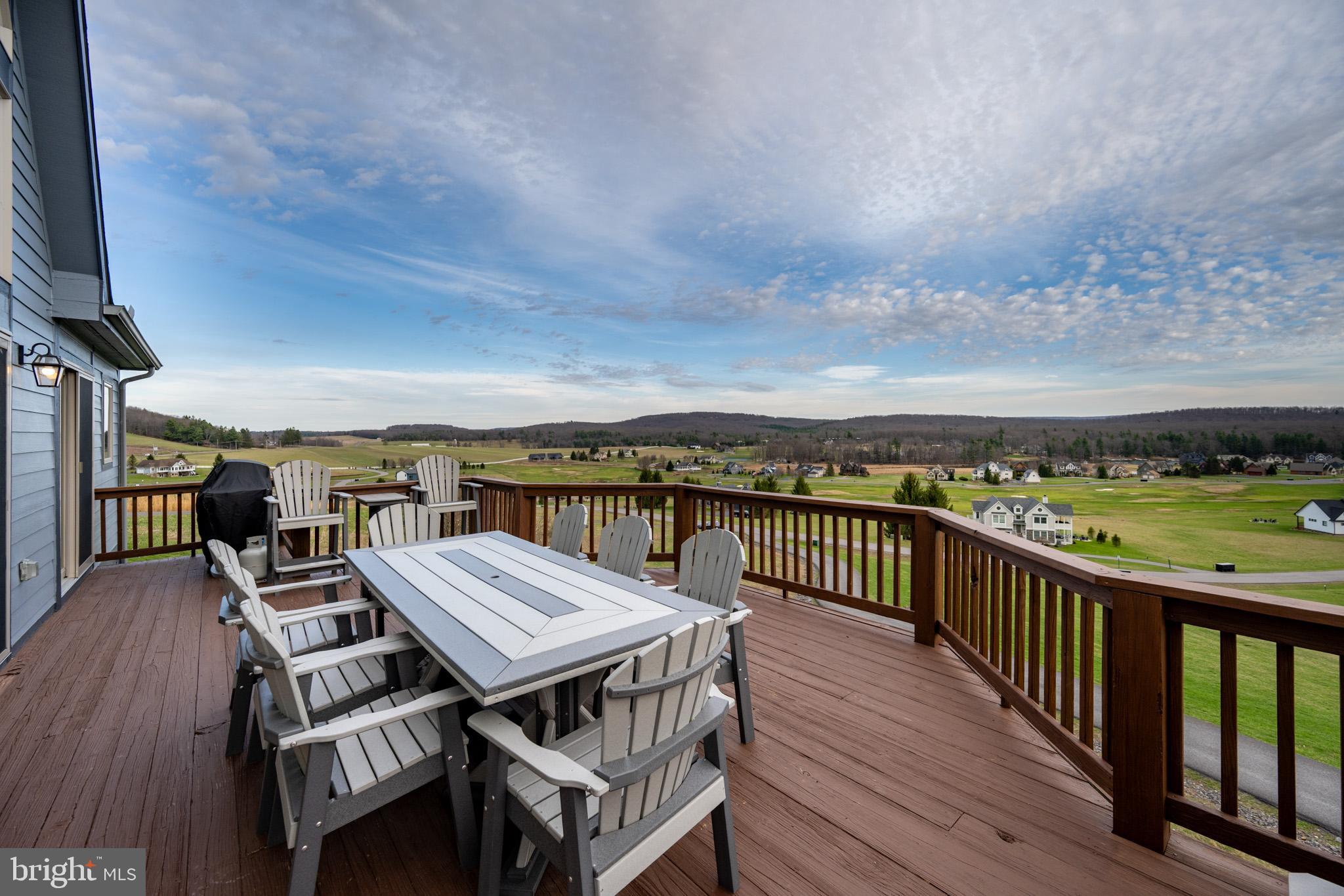 304 WATERFRONT GREENS DRIVE