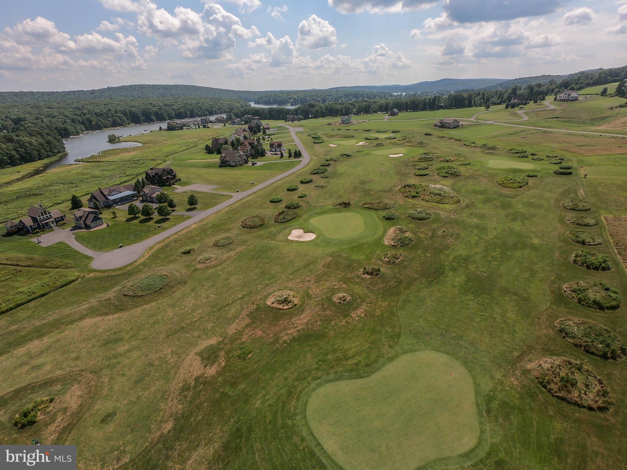 304 WATERFRONT GREENS DRIVE