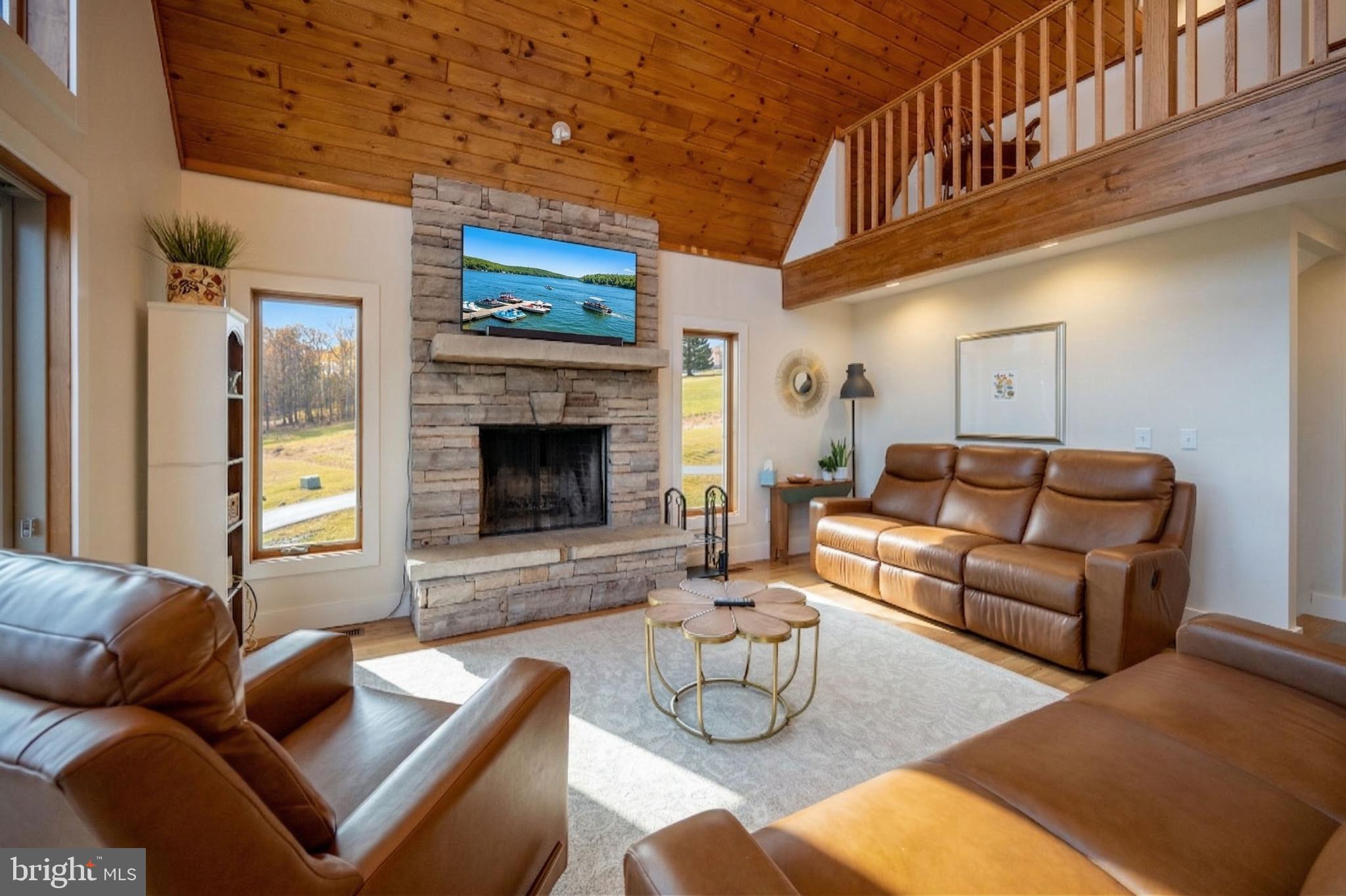 304 WATERFRONT GREENS DRIVE