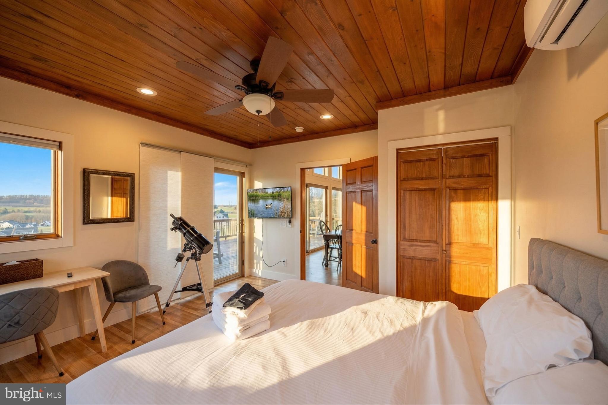 304 WATERFRONT GREENS DRIVE