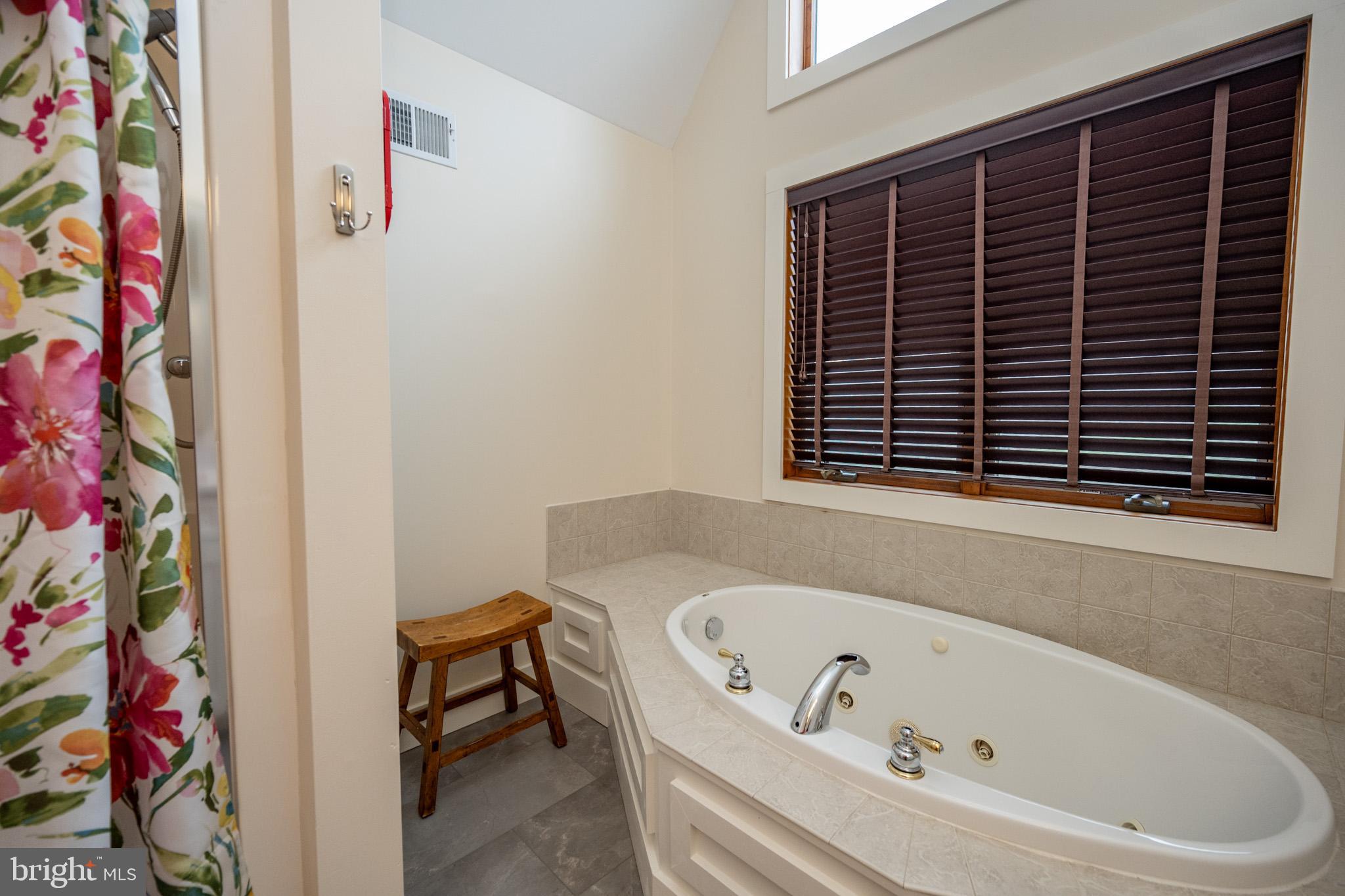 304 WATERFRONT GREENS DRIVE