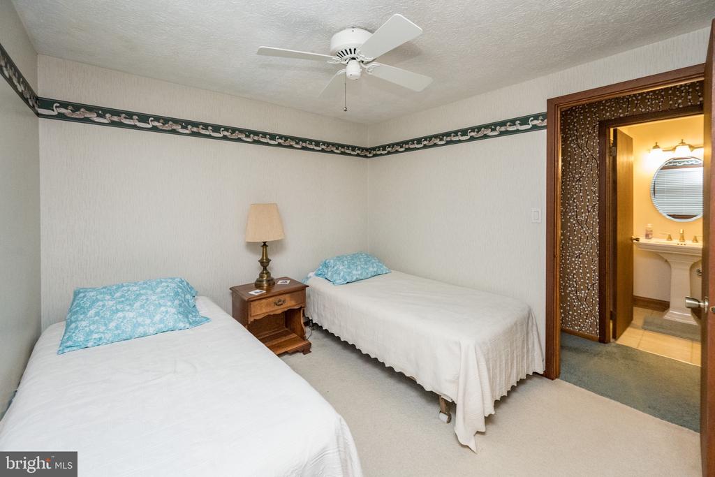 62 DUCK COVE ROAD